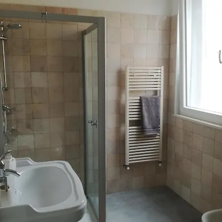 Adagiostay בית הארחה 3*