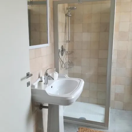 בית הארחה Adagiostay Elmas