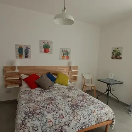 Adagiostay בית הארחה 3*